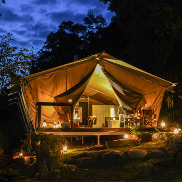 GLAMPING TENTS